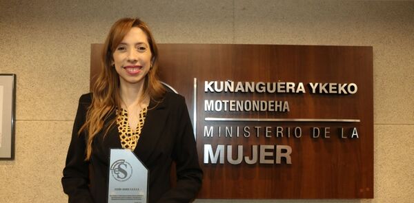 Visi贸n recibe el sello de "Empresa segura, libre de violencia y discriminaci贸n contra las mujeres" - Revista PLUS