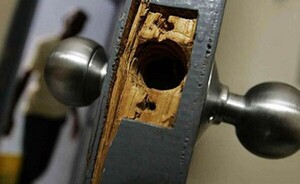 Robó todo lo que podía de la casa de su hermana