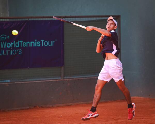 Invicto team masculino ganó de nuevo en el Yacht y va por Brasil - La Tribuna