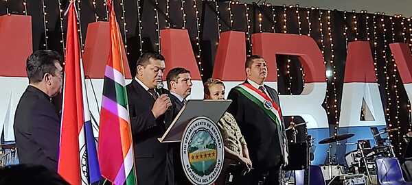 Juró el Abg. Juan Silvino Acosta, nuevo Gobernador de Amambay - Oasis FM 94.3