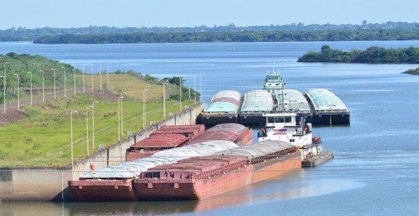 Comisión Nacional analizará acciones contra el peaje implementado por Argentina en la hidrovía