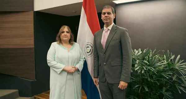 Liliana Alcaraz asumió como ministra de la SEPRELAD