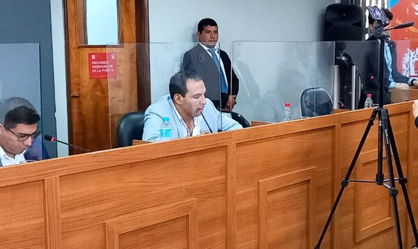 Ante atraso de salario, concejal pide informe y lanza duros cuestionamientos contra Administración y Finanzas - San Lorenzo Hoy