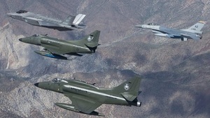 Estados Unidos aprueba envío crucial de F-16 a Ucrania
