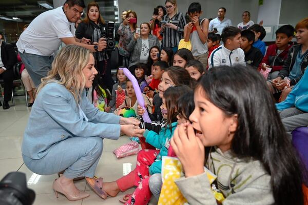 Primera dama participa de la celebración del Día del Niño en el Congreso - .::Agencia IP::.