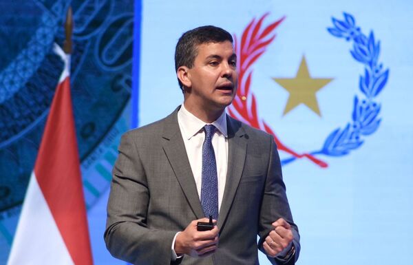 ¿Cómo creará 500.000 empleos el presidente Santiago Peña?