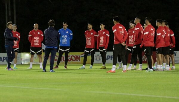 Versus / ¿Habrá cambio en la portería de la Albirroja?