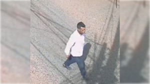 [VIDEO] ¡Y voló! Filman a "borracho de la arbolada" robando dos celus de un camión