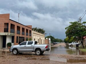 Tormenta y fuertes vientos causan destrozos en Concepción - Nacionales - ABC Color
