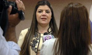 Bettina expresa altas expectativas con trabajo desde Parlatino