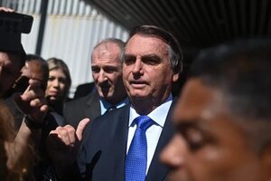El cerco en torno a Bolsonaro se estrecha con una confesión y las pesquisas a sus cuentas - Mundo - ABC Color