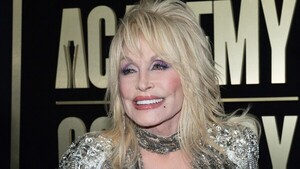 Dolly Parton canta con los últimos Beatles vivos "Let It Be" en nuevo álbum de la estrella del country