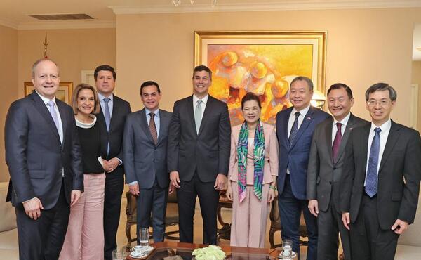 Paraguay y Taiwán analizan proyectos de electromovilidad y explotación de gas - .::Agencia IP::.