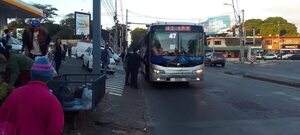 Viceministro de Transporte dice que es difícil cortar subsidio a empresarios - Economía - ABC Color