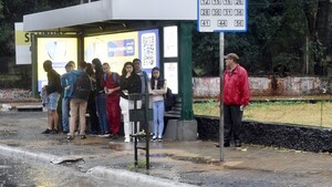 Prometen disminuir la espera de los pasajeros con más control de buses
