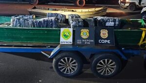 Incautan dos canoas con más de 500 kilos de droga cerca del puente de la Amistad – Diario TNPRESS