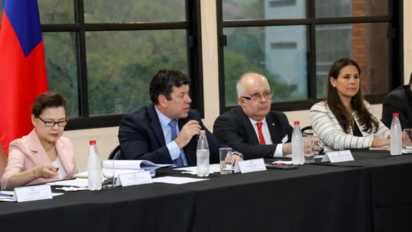Taiwán muestra interés en extraer petróleo del Chaco - Oasis FM 94.3