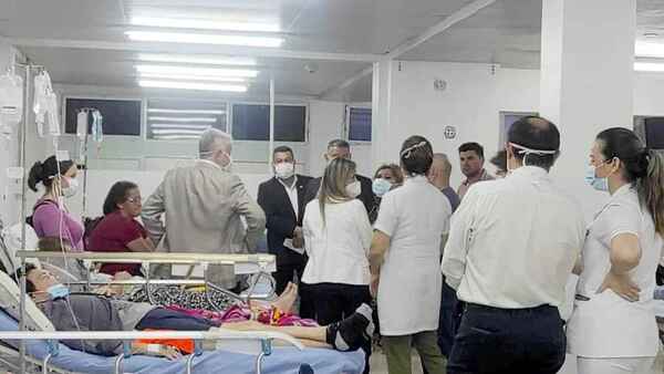 Presidente del IPS visita consultorios y asegurados reclaman medicamentos