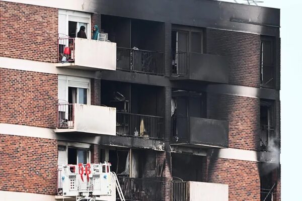 Un muerto y varios heridos en el incendio de un edificio de viviendas cerca de París - Mundo - ABC Color