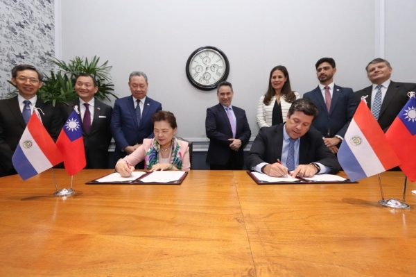 PARAGUAY Y TAIWÁN ANALIZAN PROYECTOS DE ELECTROMOVILIDAD Y EXPLOTACIÓN DE GAS