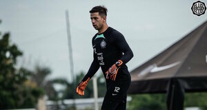 Versus / ¿Llega Juan Espínola para el partido ante Fluminense? "Chiqui" Arce habló al respecto