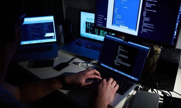 CIBERSEGURIDAD SERÁ UNO DE LOS PILARES DEL GOBIERNO DIGITAL Y LA DEFENSA NACIONAL, ANUNCIA MINISTRO