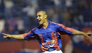 Versus / El "Mago" Alvarenga recordó su golazo con Cerro Porteño ante San Lorenzo de Almagro