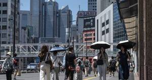 La Nación / El calor agobiante por el cambio climático obliga a japoneses a usar ropa refrigerada