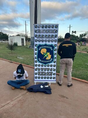 PJC: Detienen a supuesto microtraficante que pretendía vender cocaína en una plaza - Policiales - ABC Color
