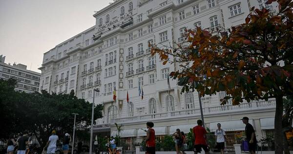 La Nación / El Copacabana Palace celebra su centenario