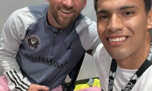 ¡Paraguayo Diego Gómez festejó campeonato con Messi!
