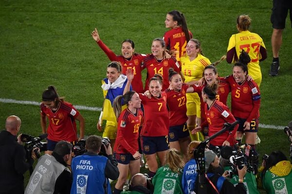 España, campeona absoluta del mundo - Fútbol Internacional - ABC Color