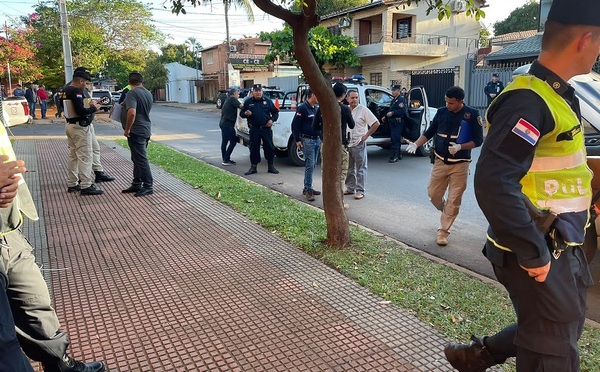 Luque: Fiscalía ordena detención de 5 policías por supuesto secuestro