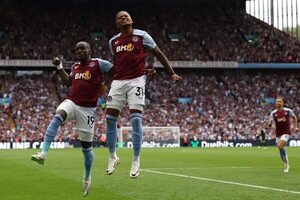 El Villa aplasta a un Everton que huele a peligro - Fútbol Internacional - ABC Color