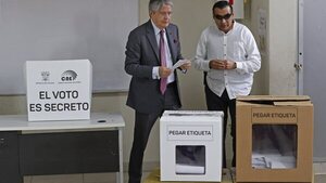 "Absoluta normalidad" en primeras horas de elecciones en Ecuador, según Consejo Electoral