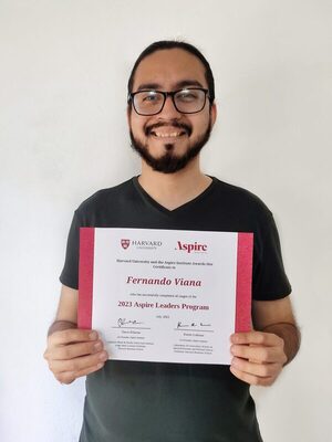 Estudiante de la UNA egresó de reconocido programa de liderazgo de Harvard - .::Agencia IP::.