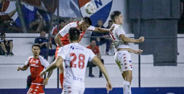 Versus / Un atrevido General castiga a Nacional y salta al podio del Clausura