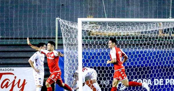 La Nación / General sorprende y toma el tercer lugar