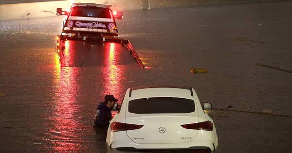 La Nación / EE. UU.: tormenta tropical golpea California, dejando a su paso inundaciones “catastróficas”