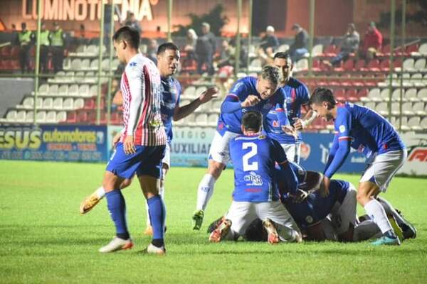 ¡Qué se vayan todos! - San Lorenzo Hoy