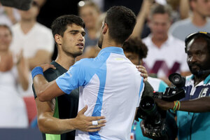 Versus / Alcaraz mantiene el N.1 del mundo, Djokovic cada vez más cerca