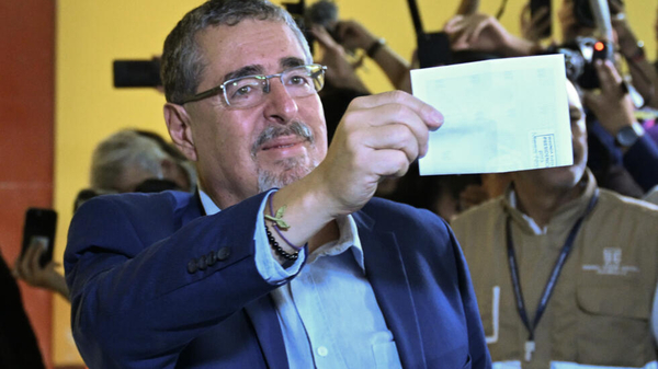 Presidente electo Arévalo celebra su victoria en Guatemala pero advierte de maniobras en su contra - .::Agencia IP::.