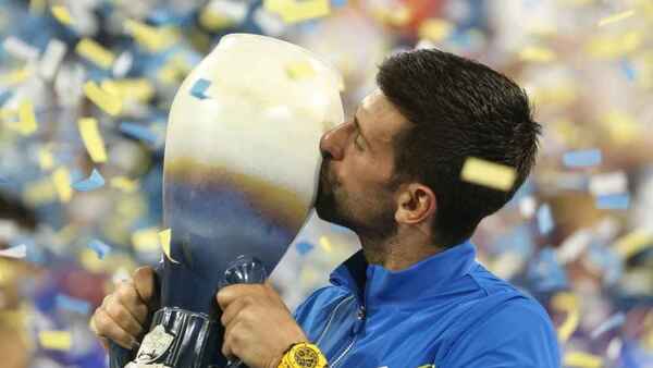 Djokovic se corona en Cincinnati y deja a Alcaraz a un paso del milagro