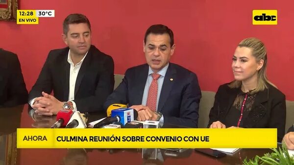 Video: Culmina reunión sobre convenio con UE - ABC Noticias - ABC Color