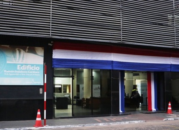 Sector docente exige aumento presupuestario al gobierno | Radio Regional 660 AM