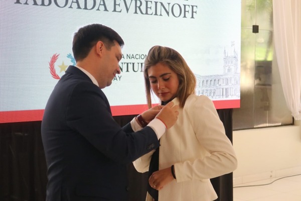 Florencia Taboada Evreinoff asumió como ministra de la Juventud - El Independiente