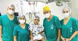 La Nación / Celebran exitosa cirugía de Marcelito, quien podrá recuperar la movilidad de su mano