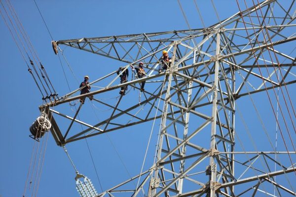 Itaipu desembolsó más de USD 136 millones para fortalecer el sistema eléctrico