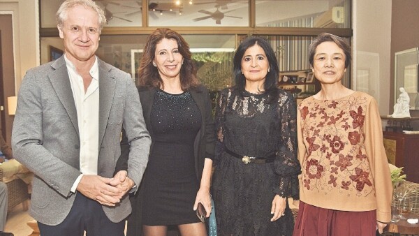 Cena de despedida a embajador
