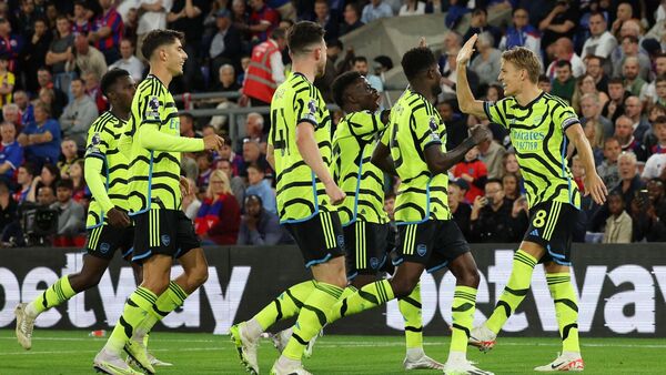 Arsenal insiste y resiste